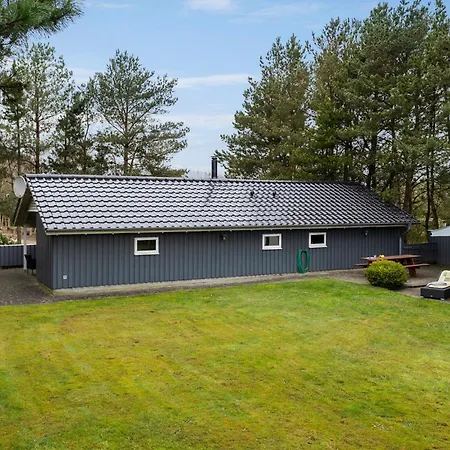 Holiday home Gorgeous In With Sauna *