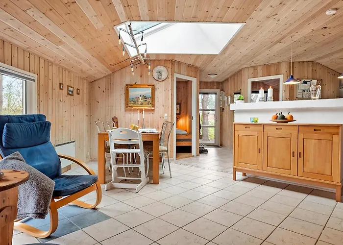 Nyaraló Stunning In With Sauna *